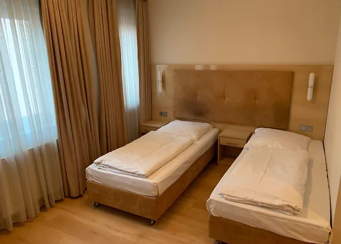 Hotel Am Kurfuerstenplatz - Messe Frankfurt am Main