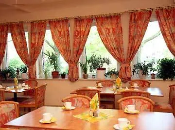 Hotel Am Kurfuerstenplatz - Messe 3*