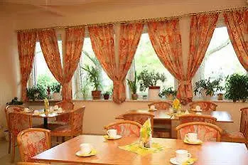 Am Kurfuerstenplatz - Messe מלון