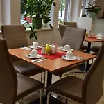 Am Kurfuerstenplatz - Messe Hotel 3*