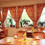 Hotel Am Kurfuerstenplatz - Messe 3*