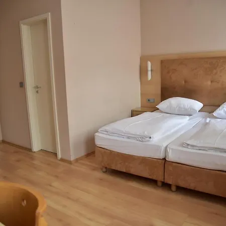 Am Kurfuerstenplatz - Messe Hotel Frankfurt am Main