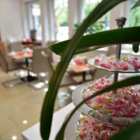 Am Kurfuerstenplatz - Messe 호텔