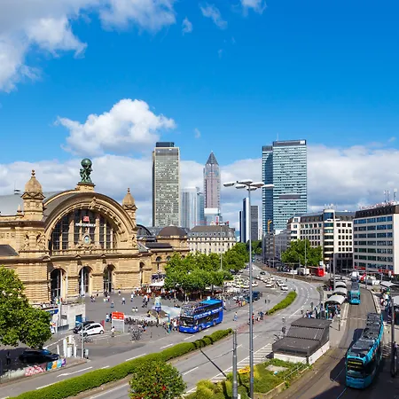 Am Kurfuerstenplatz - Messe فندق 3*