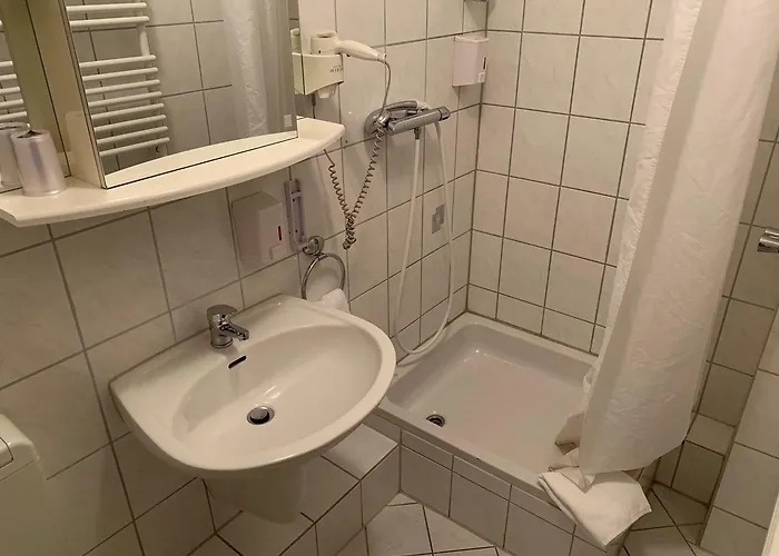 Am Kurfuerstenplatz - Messe Hotel Frankfurt nad Menem