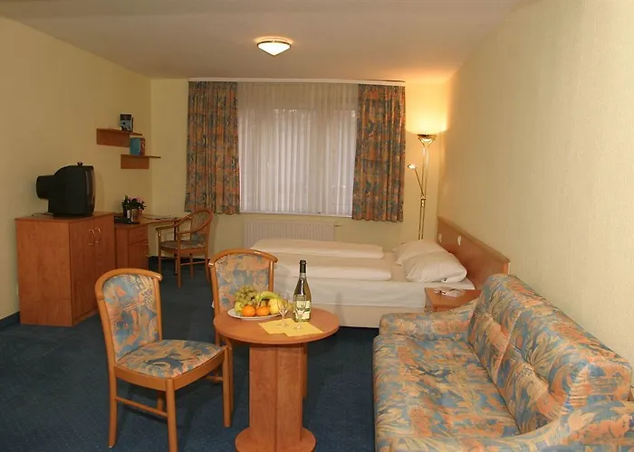 Am Kurfürstenplatz - Messe Hotel 3*