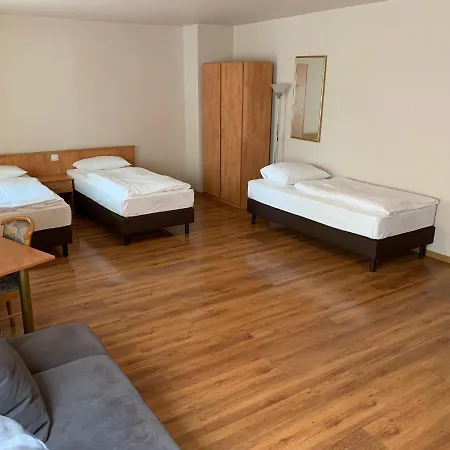 Am Kurfuerstenplatz - Messe 3* 美因河畔法兰克福