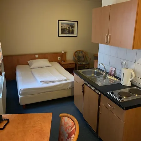 酒店 Am Kurfuerstenplatz - Messe 美因河畔法兰克福