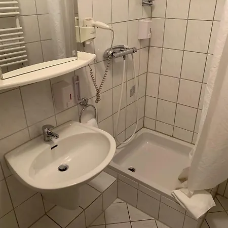 Am Kurfuerstenplatz - Messe Hotel Fráncfort del Meno