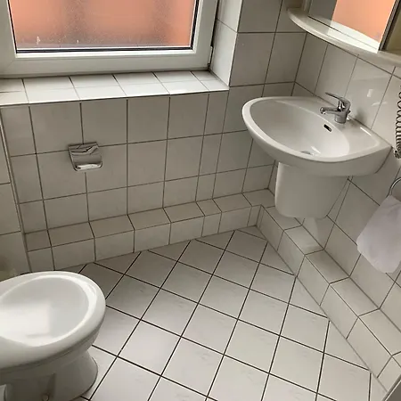 Hotel Am Kurfuerstenplatz - Messe Fráncfort del Meno