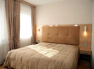 Am Kurfuerstenplatz - Messe Hotel Fráncfort del Meno